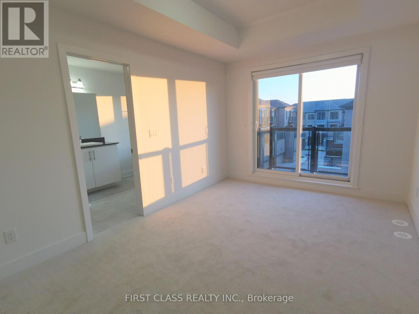 12 Carole Bell Way, Markham (Wismer), Ontario  L6E 0W2 - Photo 7 - N12640044