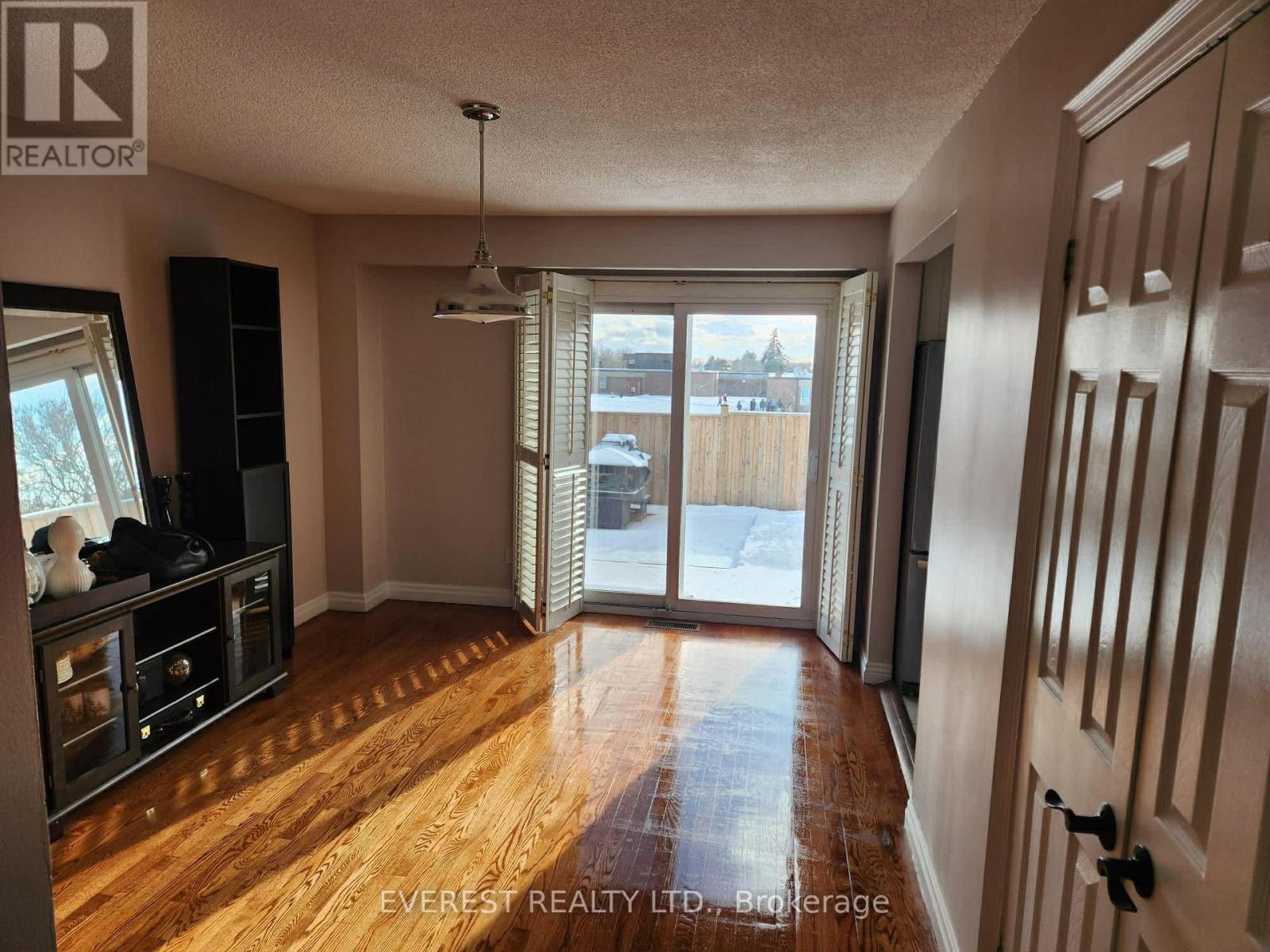 76 Lafferty Street, Toronto, Ontario  M9C 5B6 - Photo 4 - W12640030