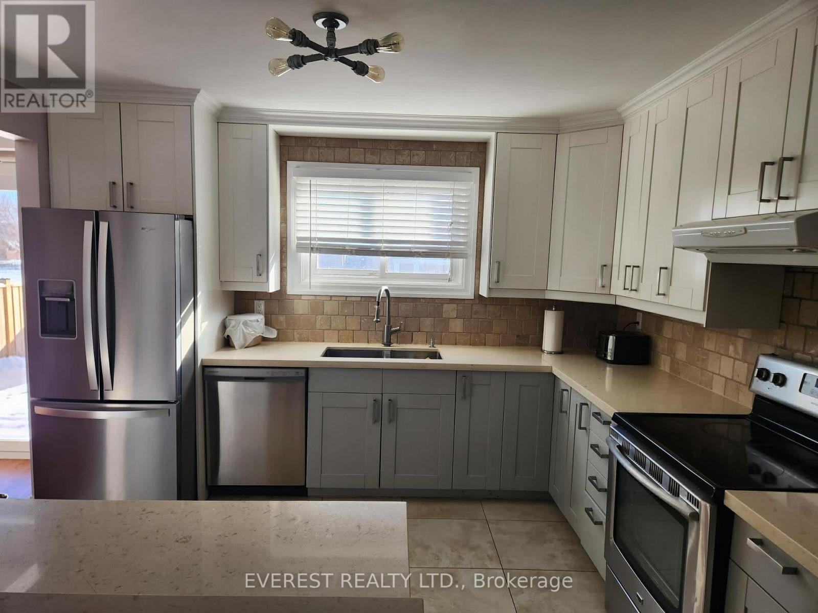 76 Lafferty Street, Toronto, Ontario  M9C 5B6 - Photo 7 - W12640030