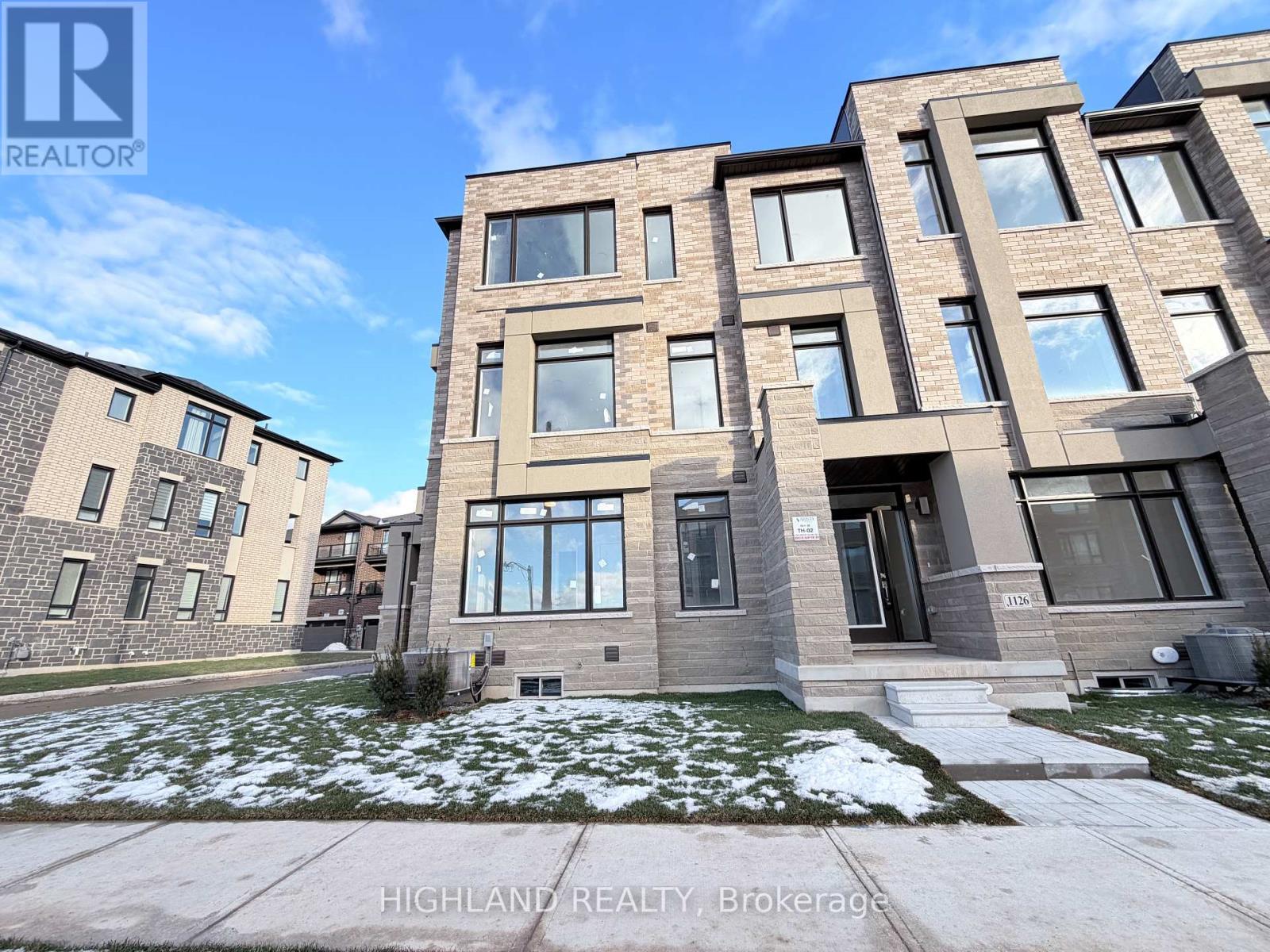 1126 WHEAT BOOM DRIVE, Oakville, Ontario