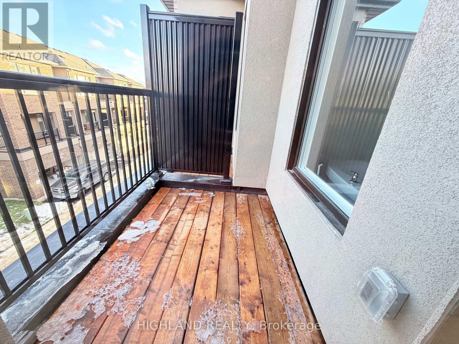 1126 Wheat Boom Drive, Oakville, Ontario  L6H 7W4 - Photo 13 - W12640032