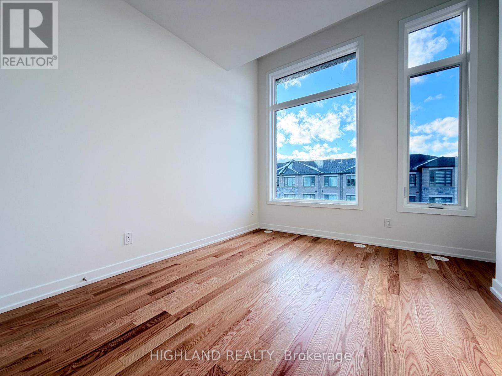 1126 Wheat Boom Drive, Oakville, Ontario  L6H 7W4 - Photo 8 - W12640032