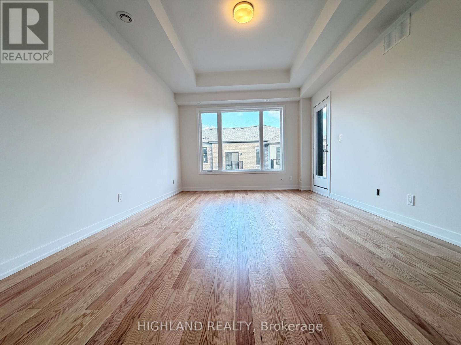 1126 Wheat Boom Drive, Oakville, Ontario  L6H 7W4 - Photo 9 - W12640032