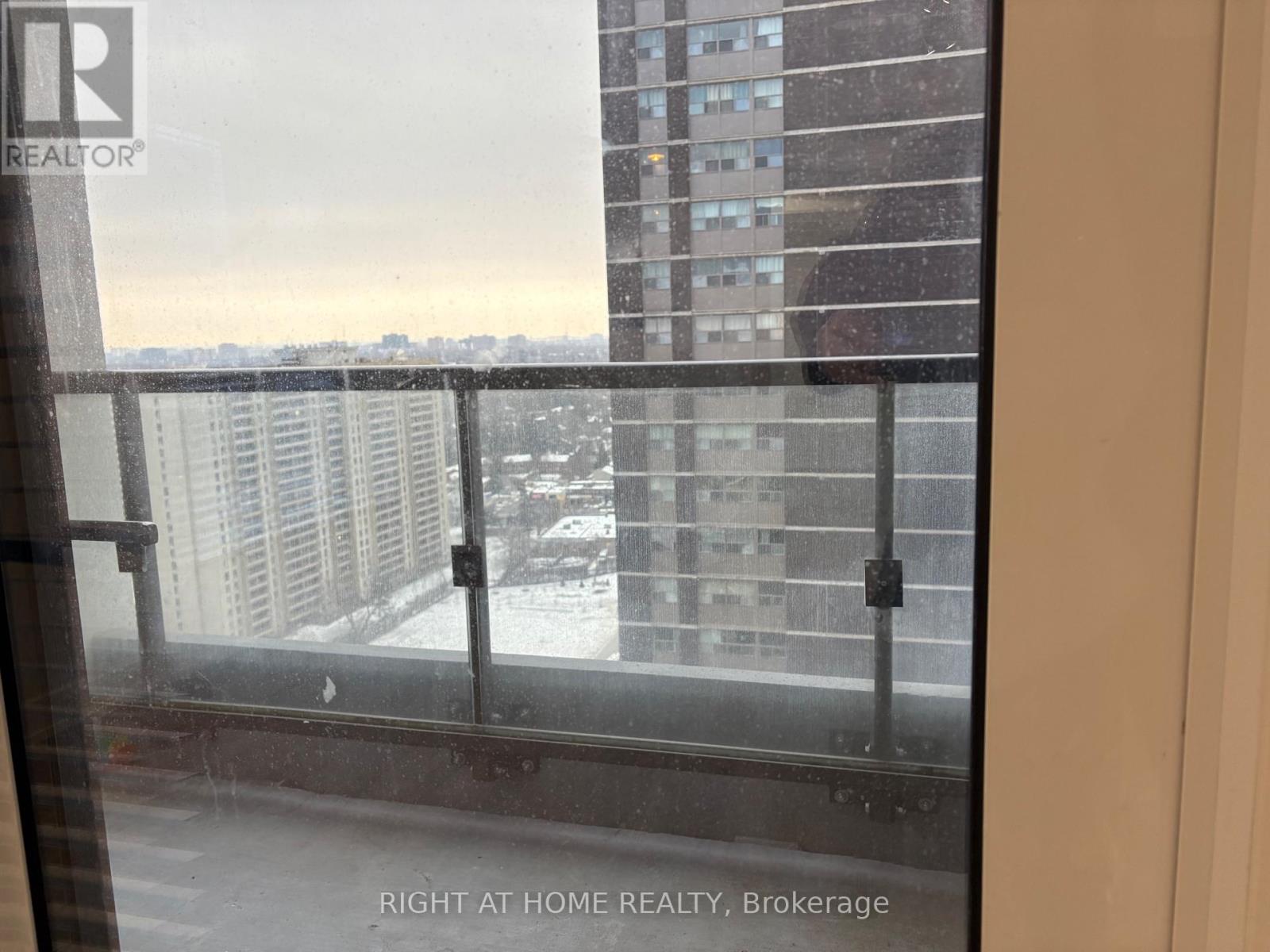 2516 - 9 Mabelle Avenue, Toronto, Ontario  M9A 0E1 - Photo 5 - W12640056