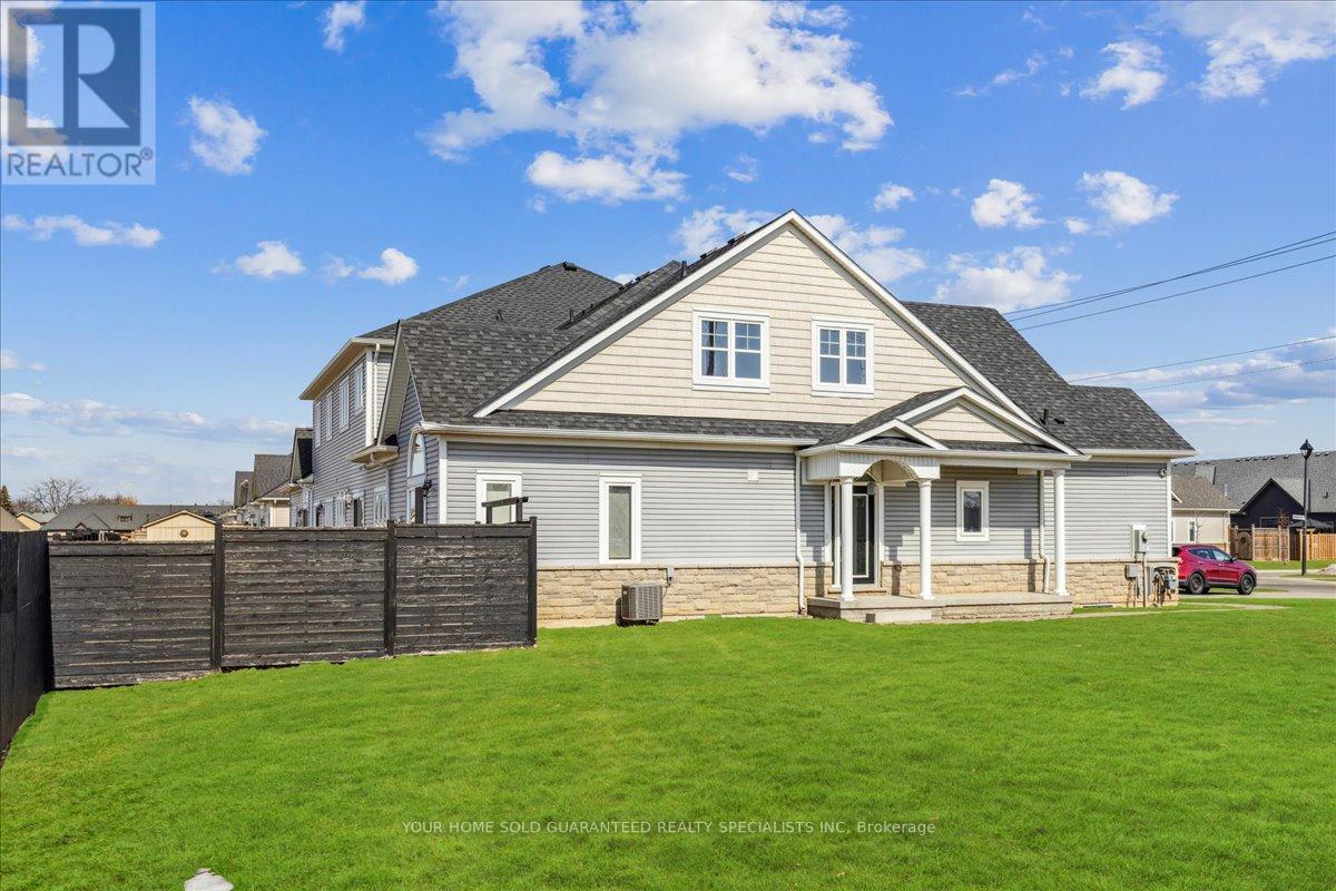 1 Dorchester Boulevard S, St. Catharines, Ontario  L2M 0B8 - Photo 2 - X12640028