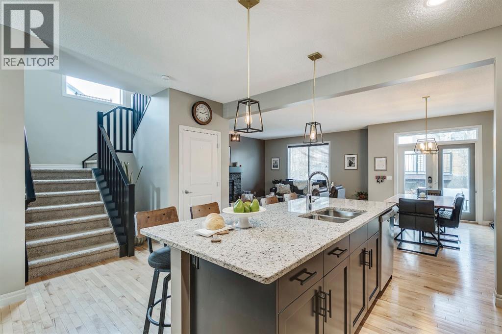 41 Heritage Drive, Cochrane, Alberta  T4C 0E2 - Photo 5 - A2217482