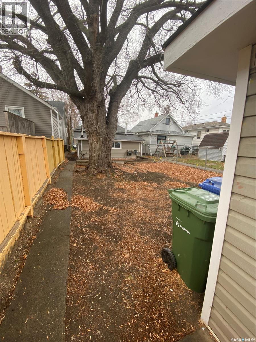 1945 Wallace Street, Regina, Saskatchewan  S4N 4A1 - Photo 12 - SK025761