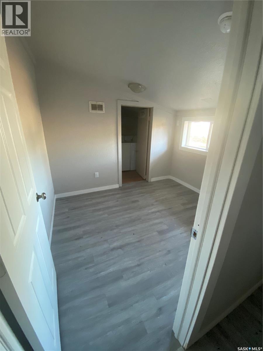 1945 Wallace Street, Regina, Saskatchewan  S4N 4A1 - Photo 6 - SK025761