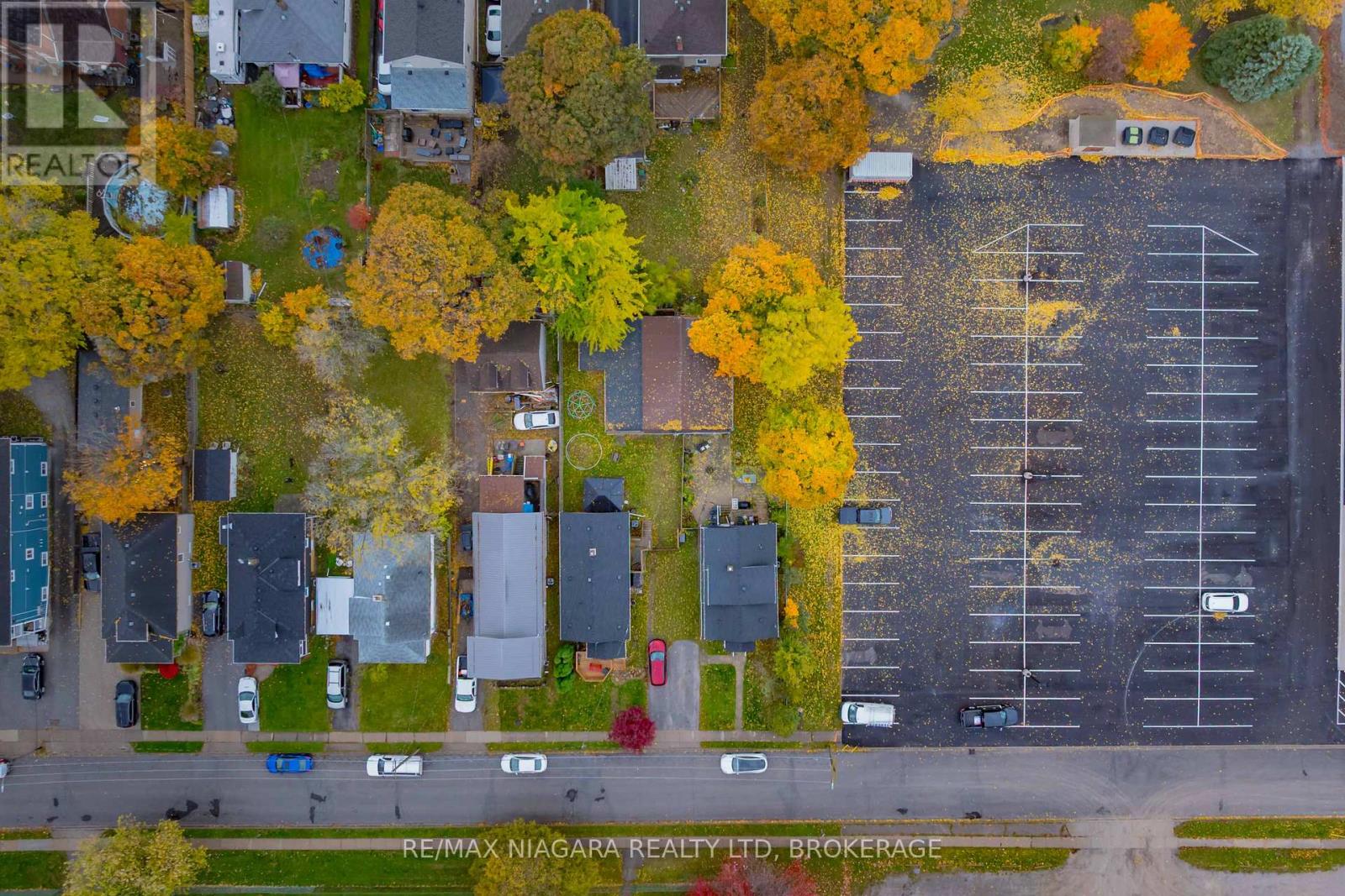 Upper - 39 Carleton Street N, Thorold, Ontario  L2V 2A6 - Photo 25 - X12521320