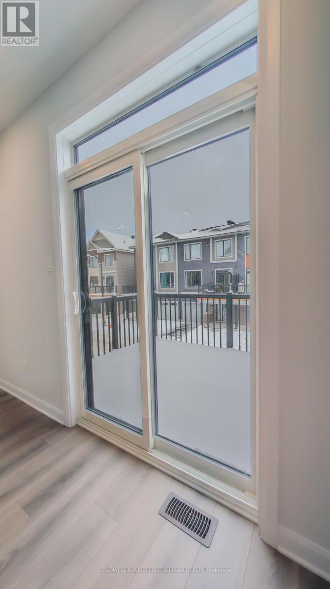 415 Silverberry Private, Ottawa, Ontario  K2T 0R8 - Photo 10 - X12640072