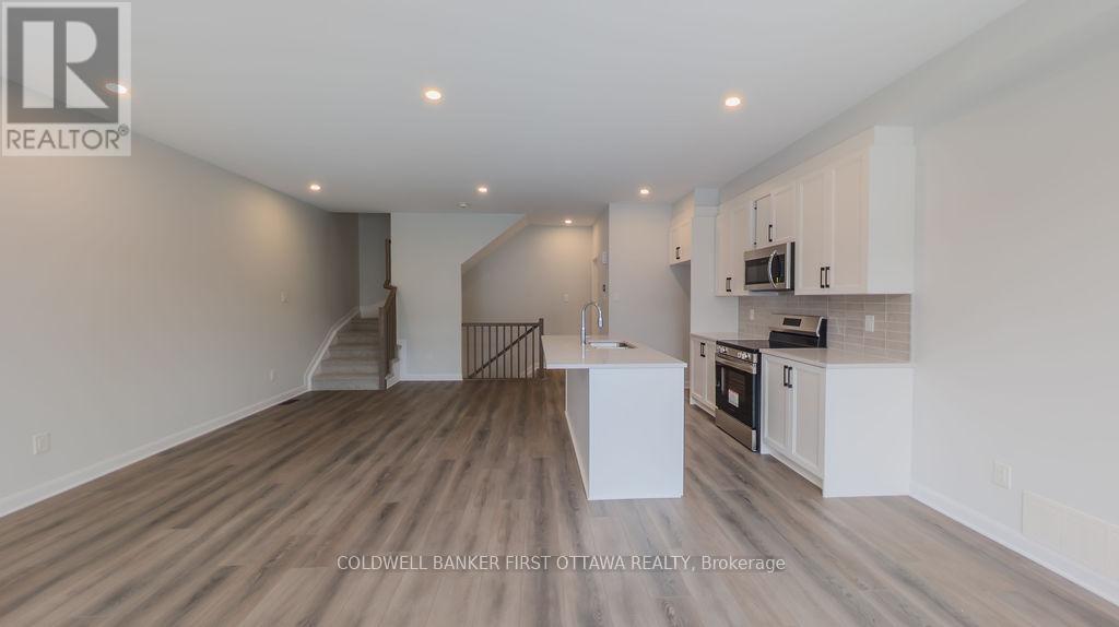 415 Silverberry Private, Ottawa, Ontario  K2T 0R8 - Photo 8 - X12640072