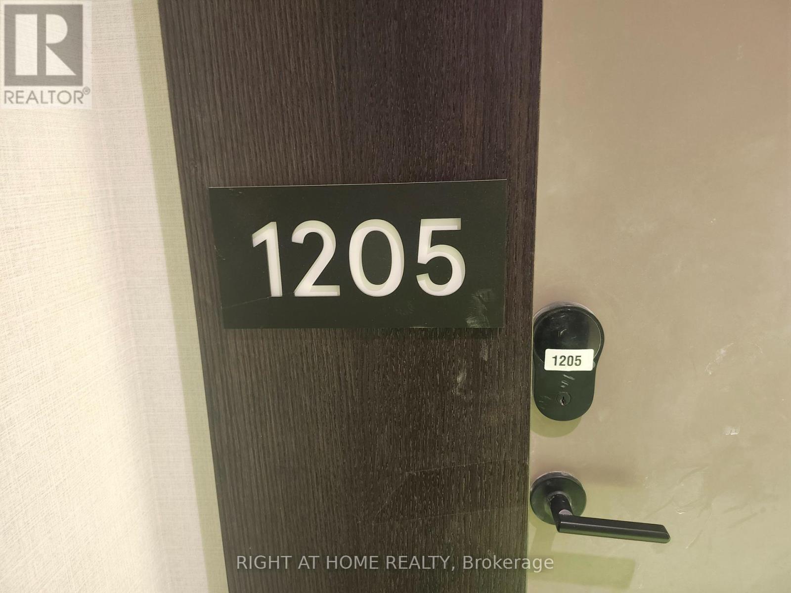 1205 - 4015 The Exchange Street, Mississauga, Ontario  L5B 0N9 - Photo 8 - W12640076