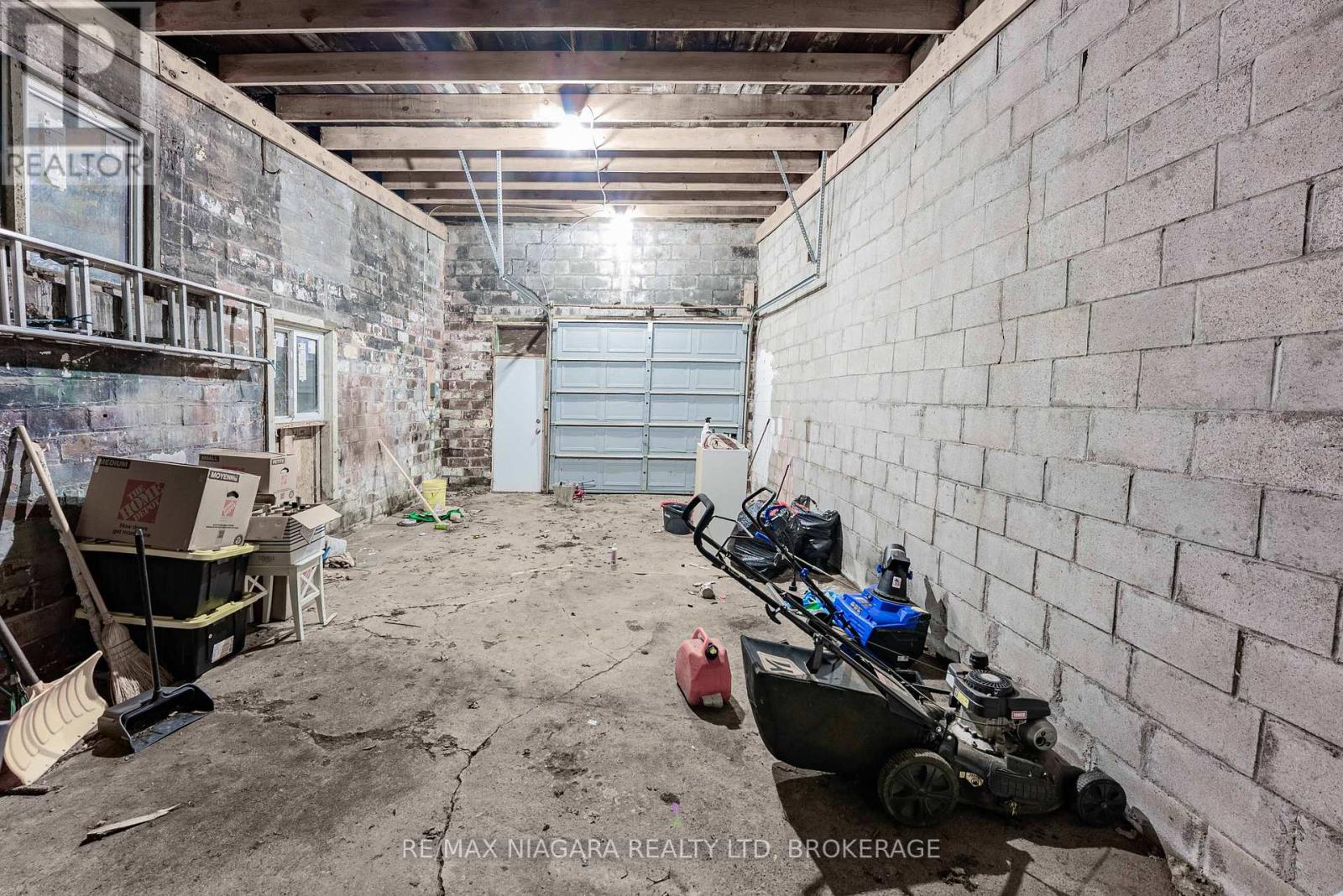 39 Carleton Street N, Thorold (Thorold Downtown), Ontario  L2V 2A6 - Photo 36 - X12521316