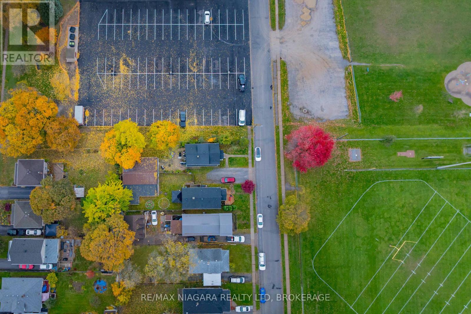 39 Carleton Street N, Thorold (Thorold Downtown), Ontario  L2V 2A6 - Photo 38 - X12521316