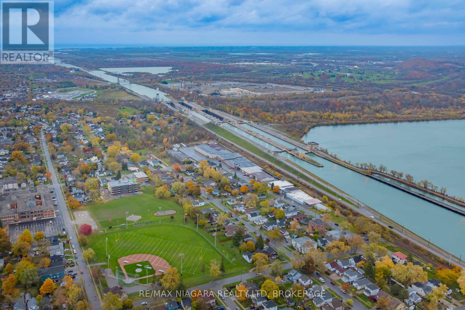 39 Carleton Street N, Thorold (Thorold Downtown), Ontario  L2V 2A6 - Photo 41 - X12521316