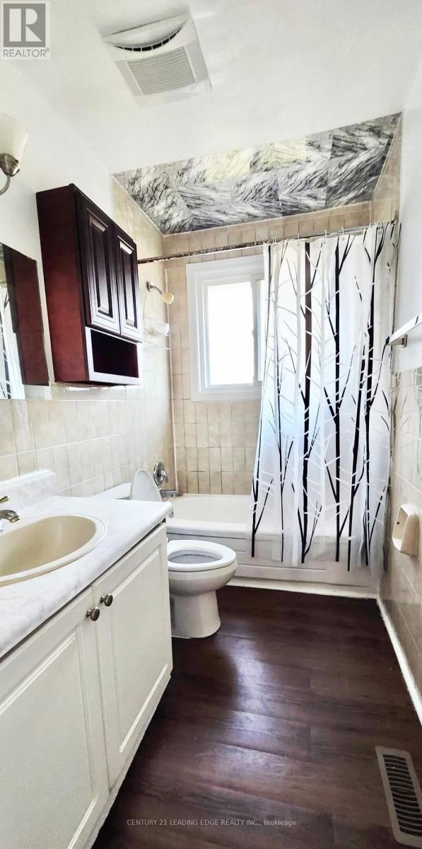 60 Morning Dew Road, Toronto, Ontario  M1E 3X3 - Photo 13 - E12640080