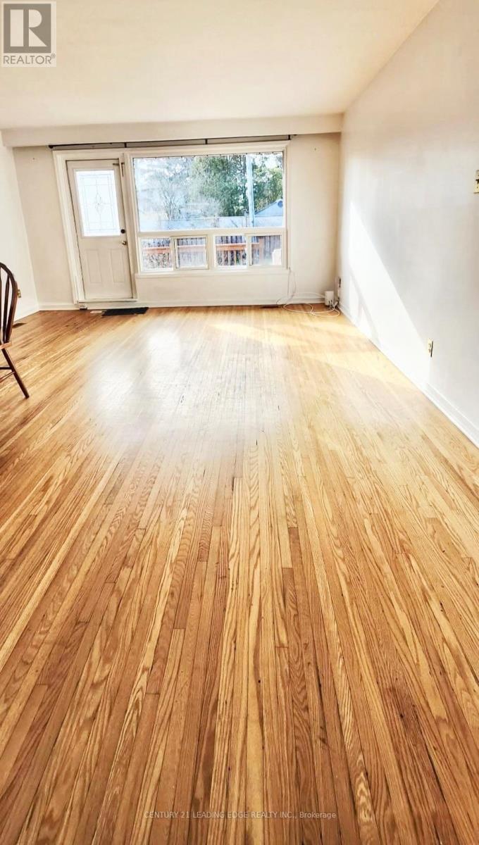 60 Morning Dew Road, Toronto, Ontario  M1E 3X3 - Photo 7 - E12640080