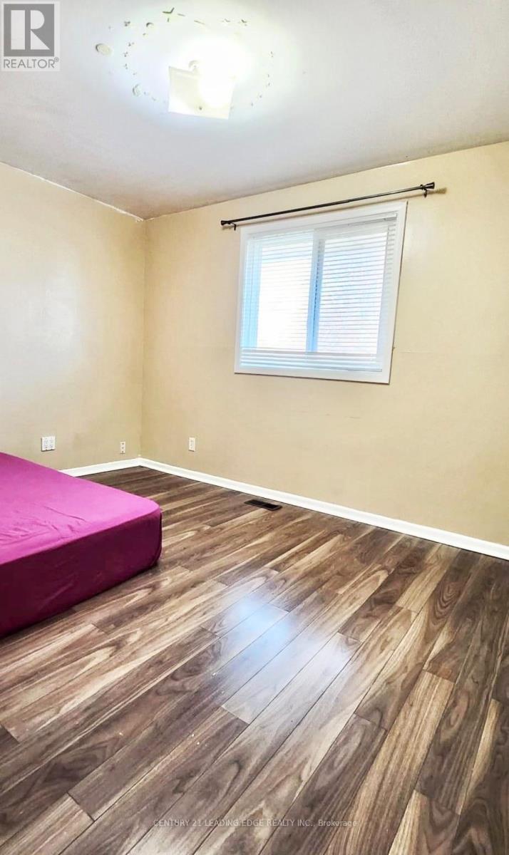 60 Morning Dew Road, Toronto, Ontario  M1E 3X3 - Photo 8 - E12640080