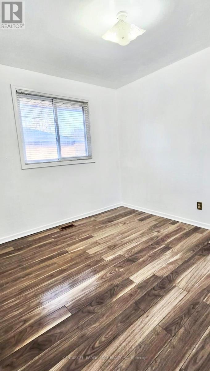 60 Morning Dew Road, Toronto, Ontario  M1E 3X3 - Photo 9 - E12640080