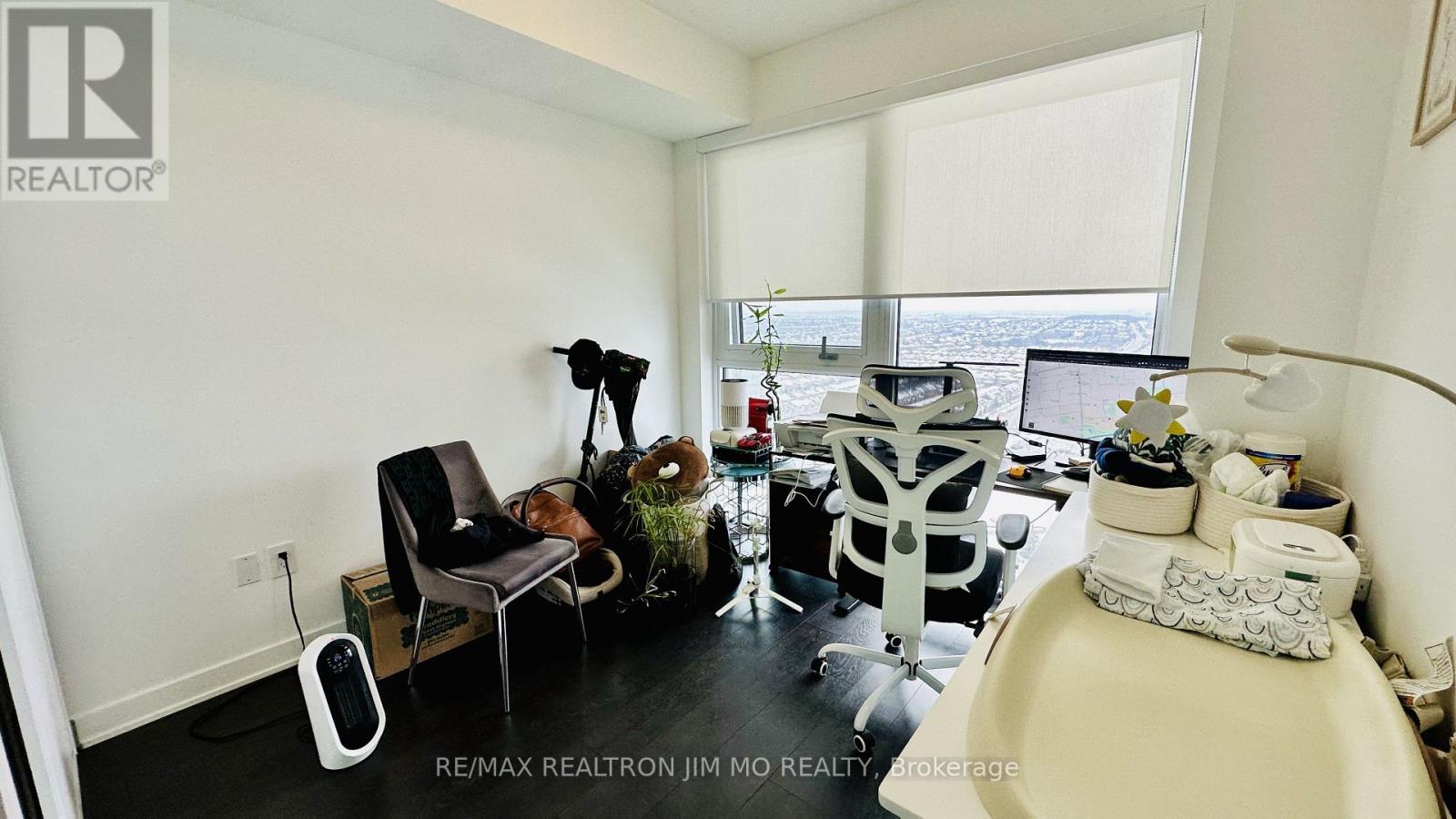 2506 - 105 Oneida Crescent, Richmond Hill, Ontario L4B 0H6 - Photo 3 - N12633226