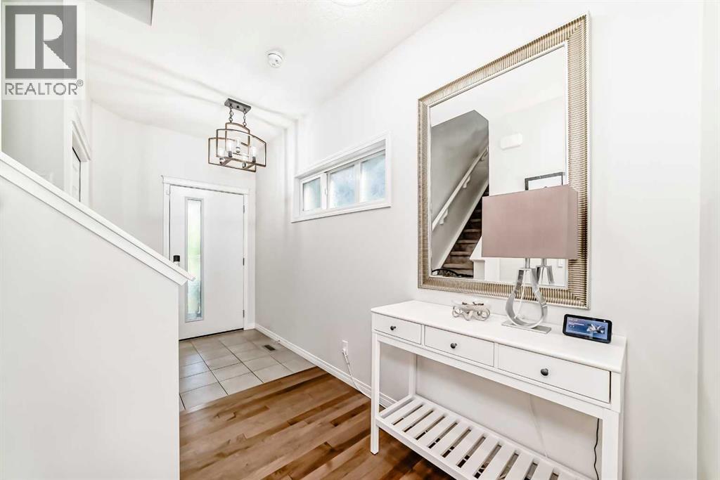 114 Walgrove Green Se, Calgary, Alberta  T2X 2H9 - Photo 3 - A2251204