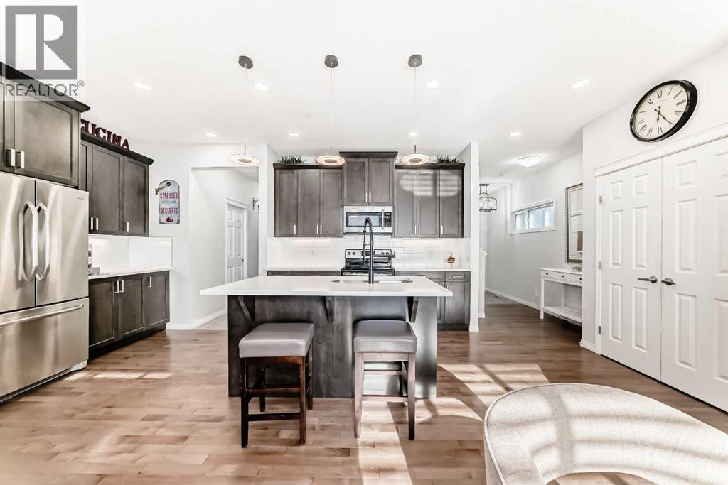 114 Walgrove Green Se, Calgary, Alberta  T2X 2H9 - Photo 4 - A2251204