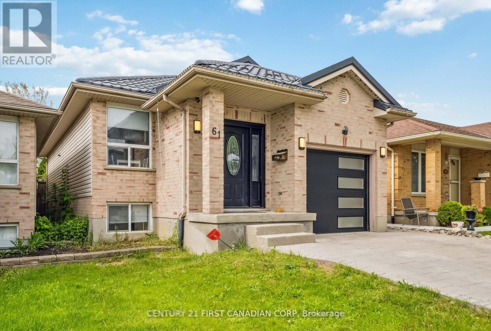 61 TANNER DRIVE, London East, Ontario