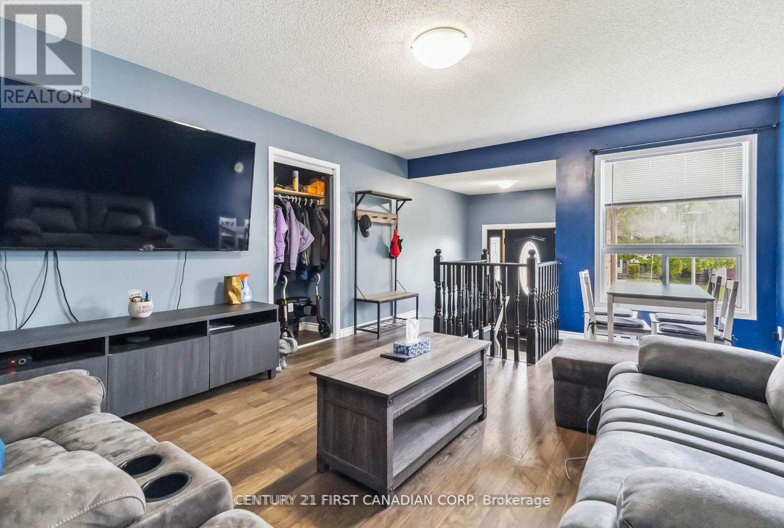 61 Tanner Drive, London East, Ontario  N5W 6B6 - Photo 11 - X12640102