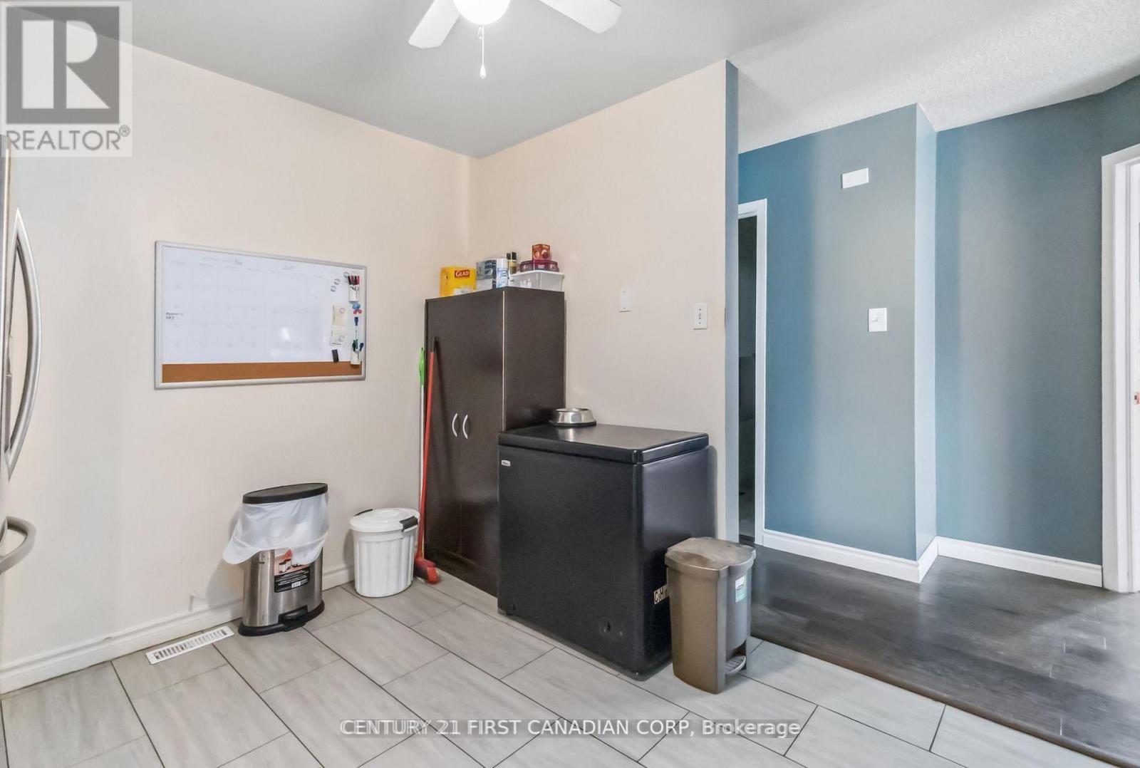 61 Tanner Drive, London East, Ontario  N5W 6B6 - Photo 15 - X12640102