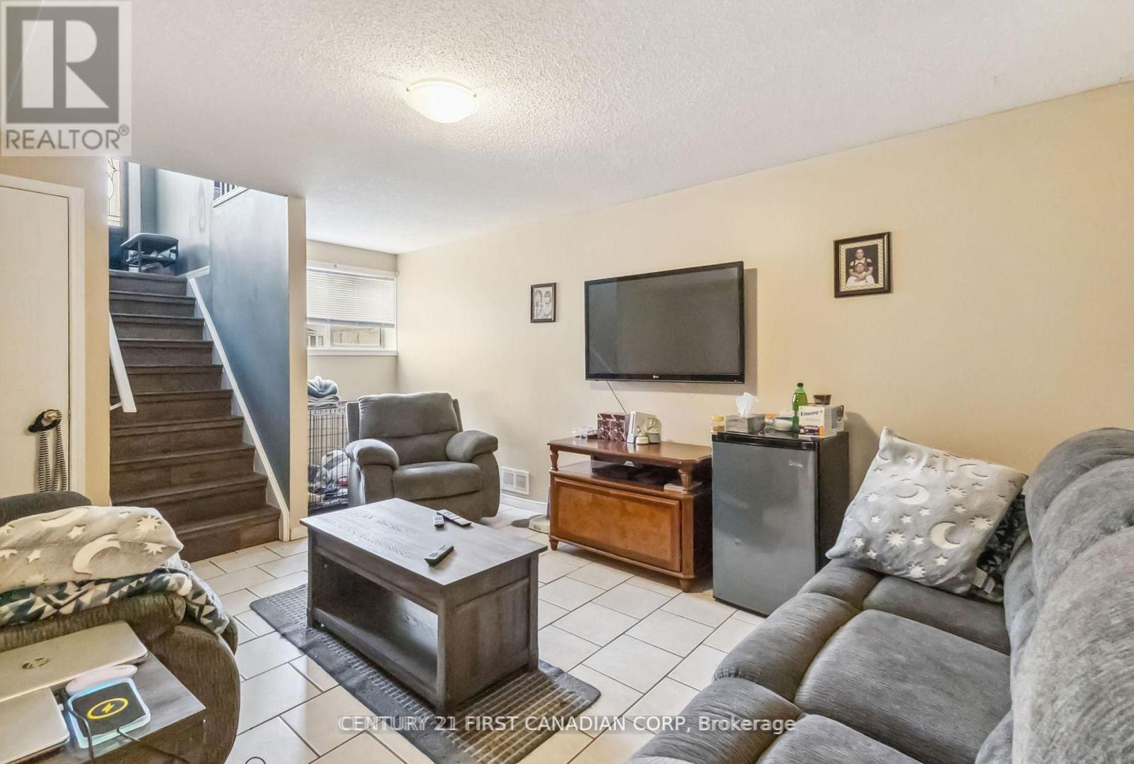 61 Tanner Drive, London East, Ontario  N5W 6B6 - Photo 23 - X12640102