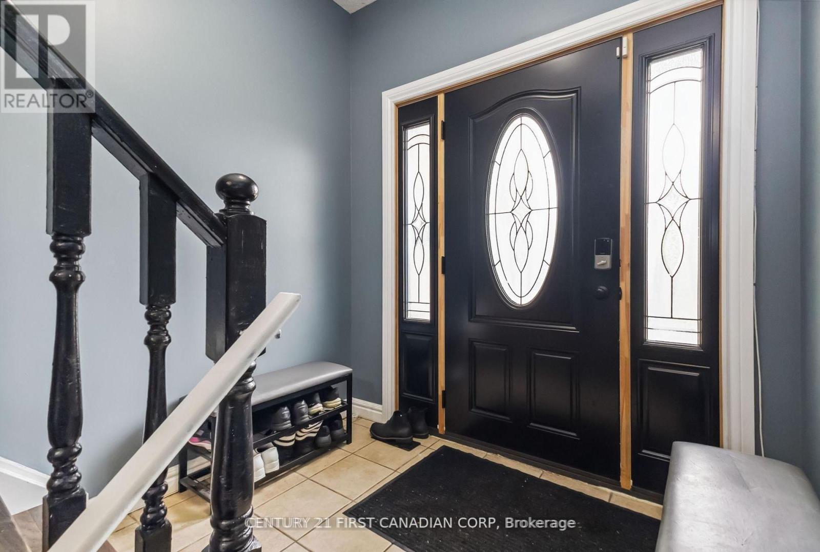 61 Tanner Drive, London East, Ontario  N5W 6B6 - Photo 5 - X12640102