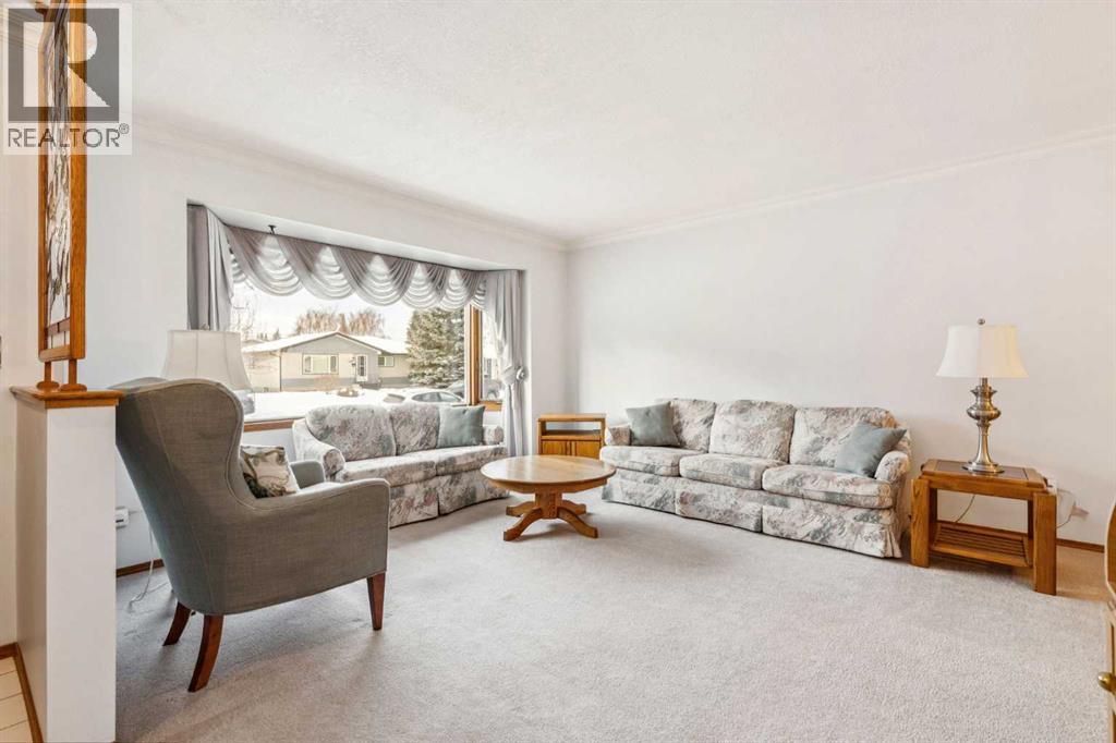 34 Atlanta Crescent Se, Calgary, Alberta T2J 0Y1 - Photo 6 - A2275322