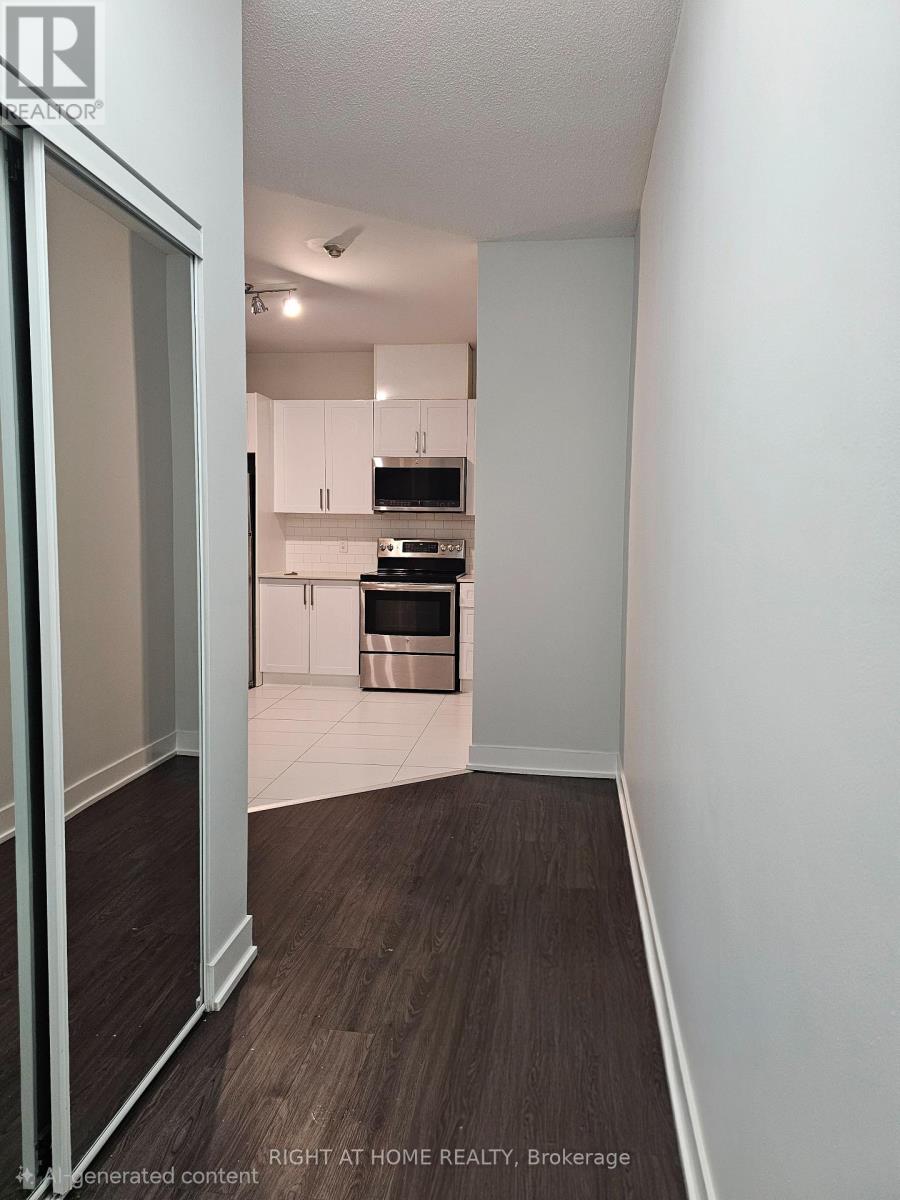 204 - 1801 Eglinton Avenue W, Toronto (Oakwood Village), Ontario  M6E 2H8 - Photo 18 - C12640118