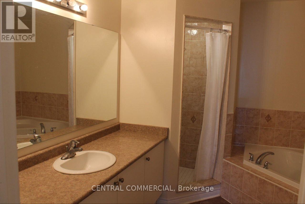 Main & Second Floor - 11 Shallot Court S, Richmond Hill, Ontario  L4S 0C1 - Photo 15 - N12640104