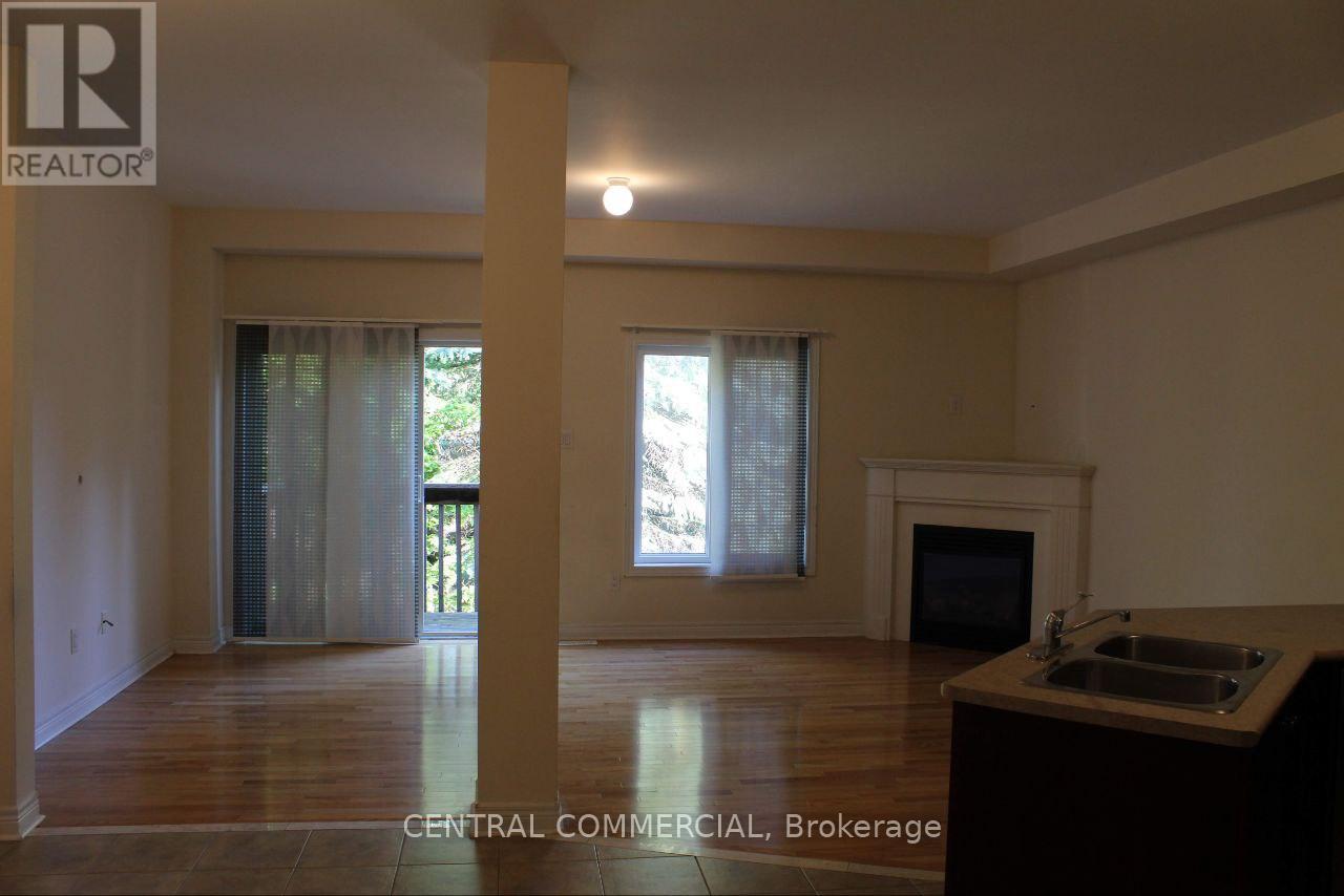 Main & Second Floor - 11 Shallot Court S, Richmond Hill, Ontario  L4S 0C1 - Photo 3 - N12640104