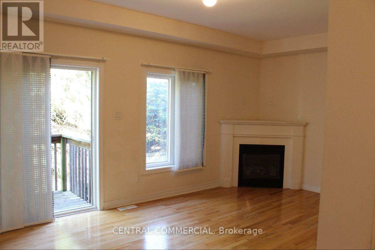 Main & Second Floor - 11 Shallot Court S, Richmond Hill, Ontario  L4S 0C1 - Photo 4 - N12640104