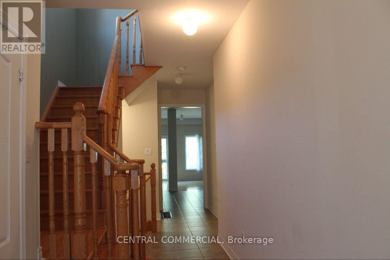 Main & Second Floor - 11 Shallot Court S, Richmond Hill, Ontario  L4S 0C1 - Photo 7 - N12640104