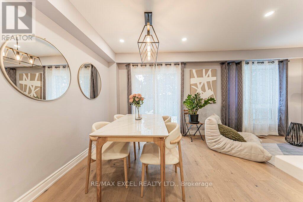 15 Knightsbridge Way, Markham, Ontario  L3P 3W4 - Photo 13 - N12640108