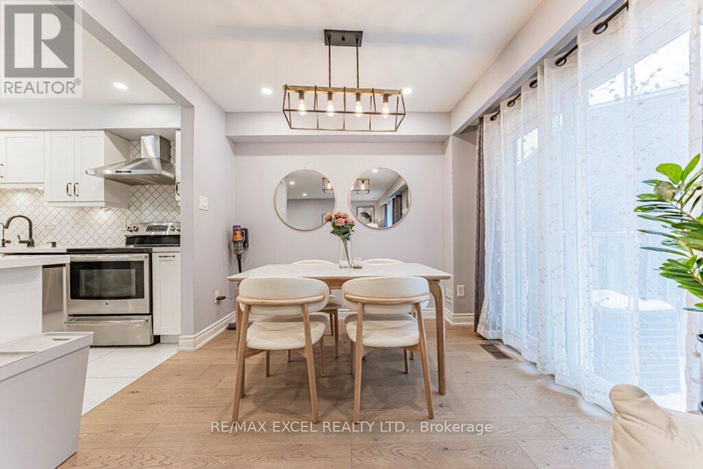 15 Knightsbridge Way, Markham, Ontario  L3P 3W4 - Photo 14 - N12640108