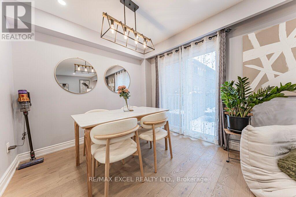 15 Knightsbridge Way, Markham, Ontario  L3P 3W4 - Photo 15 - N12640108