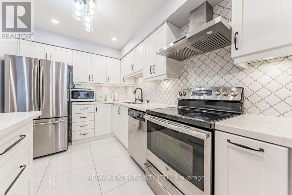 15 Knightsbridge Way, Markham, Ontario  L3P 3W4 - Photo 19 - N12640108