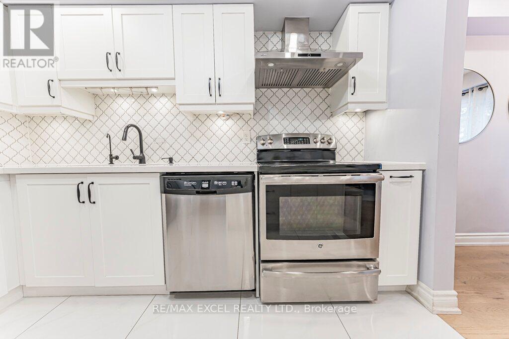 15 Knightsbridge Way, Markham, Ontario  L3P 3W4 - Photo 22 - N12640108