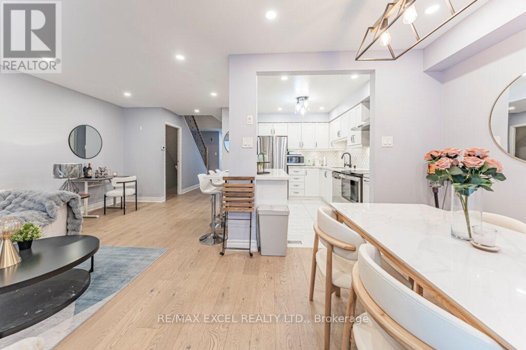 15 Knightsbridge Way, Markham, Ontario  L3P 3W4 - Photo 25 - N12640108