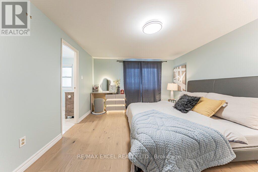 15 Knightsbridge Way, Markham, Ontario  L3P 3W4 - Photo 30 - N12640108