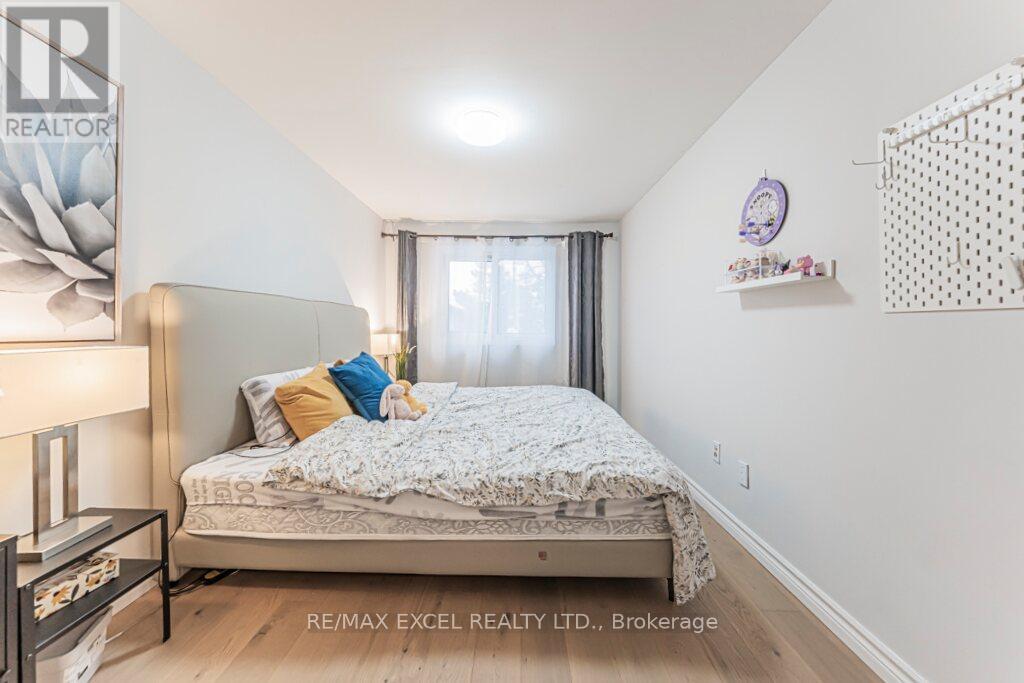 15 Knightsbridge Way, Markham, Ontario  L3P 3W4 - Photo 36 - N12640108