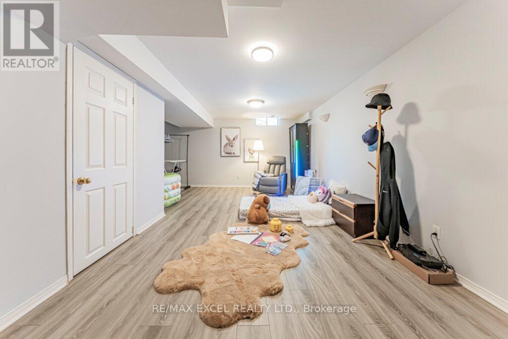 15 Knightsbridge Way, Markham, Ontario  L3P 3W4 - Photo 41 - N12640108