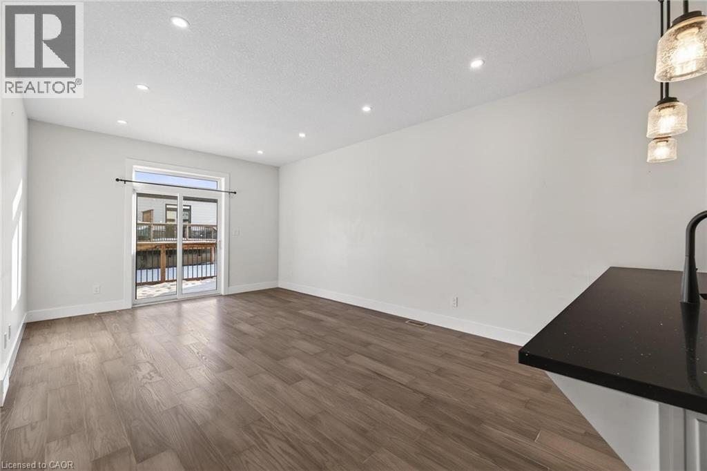 7 South Court Street W, Norwich, Ontario  N0J 1P0 - Photo 9 - 40791965