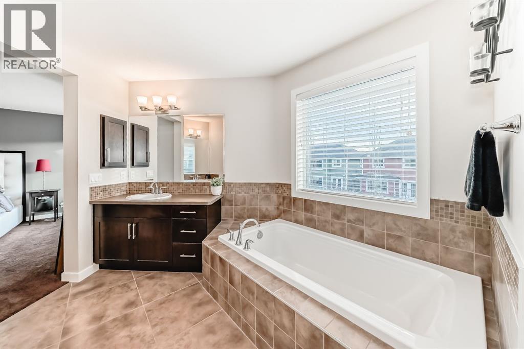 393 River Heights Drive, Cochrane, Alberta  T4C 0H8 - Photo 33 - A2269927