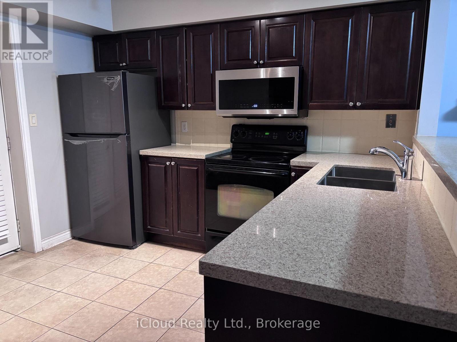 105 - 4005 Kilmer Drive, Burlington, Ontario  L7M 4M2 - Photo 10 - W12639732