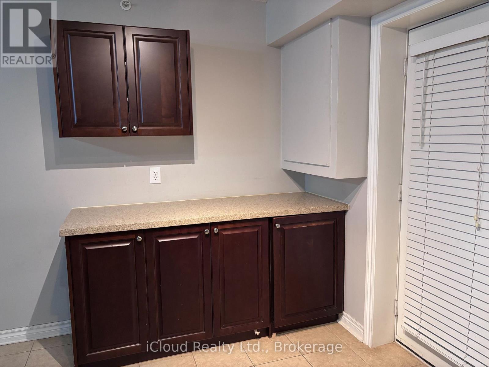 105 - 4005 Kilmer Drive, Burlington, Ontario  L7M 4M2 - Photo 13 - W12639732